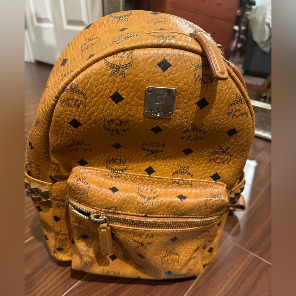 MCM Small Stark Side Studs Backpack in Visetos - UNISEX